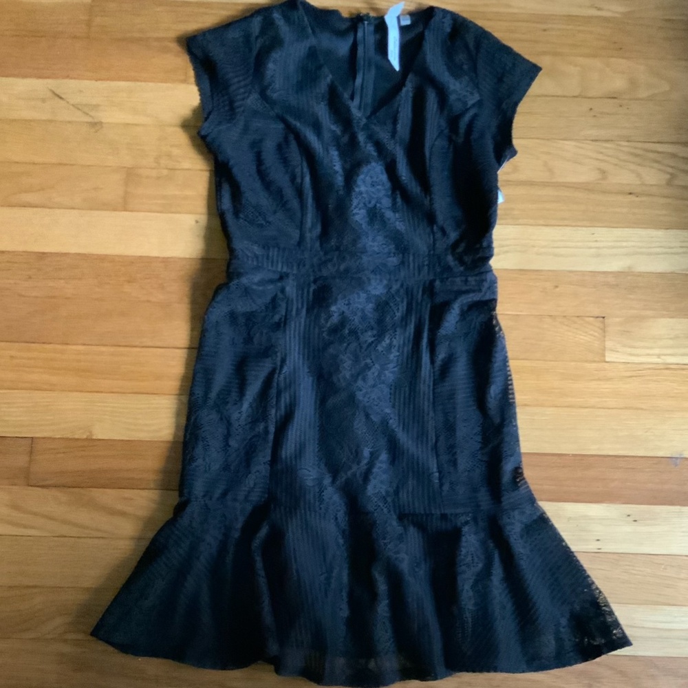 NWT LACE DRESS XS
